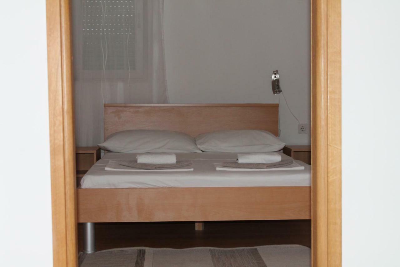 耶尔萨Covahouse公寓 外观 照片